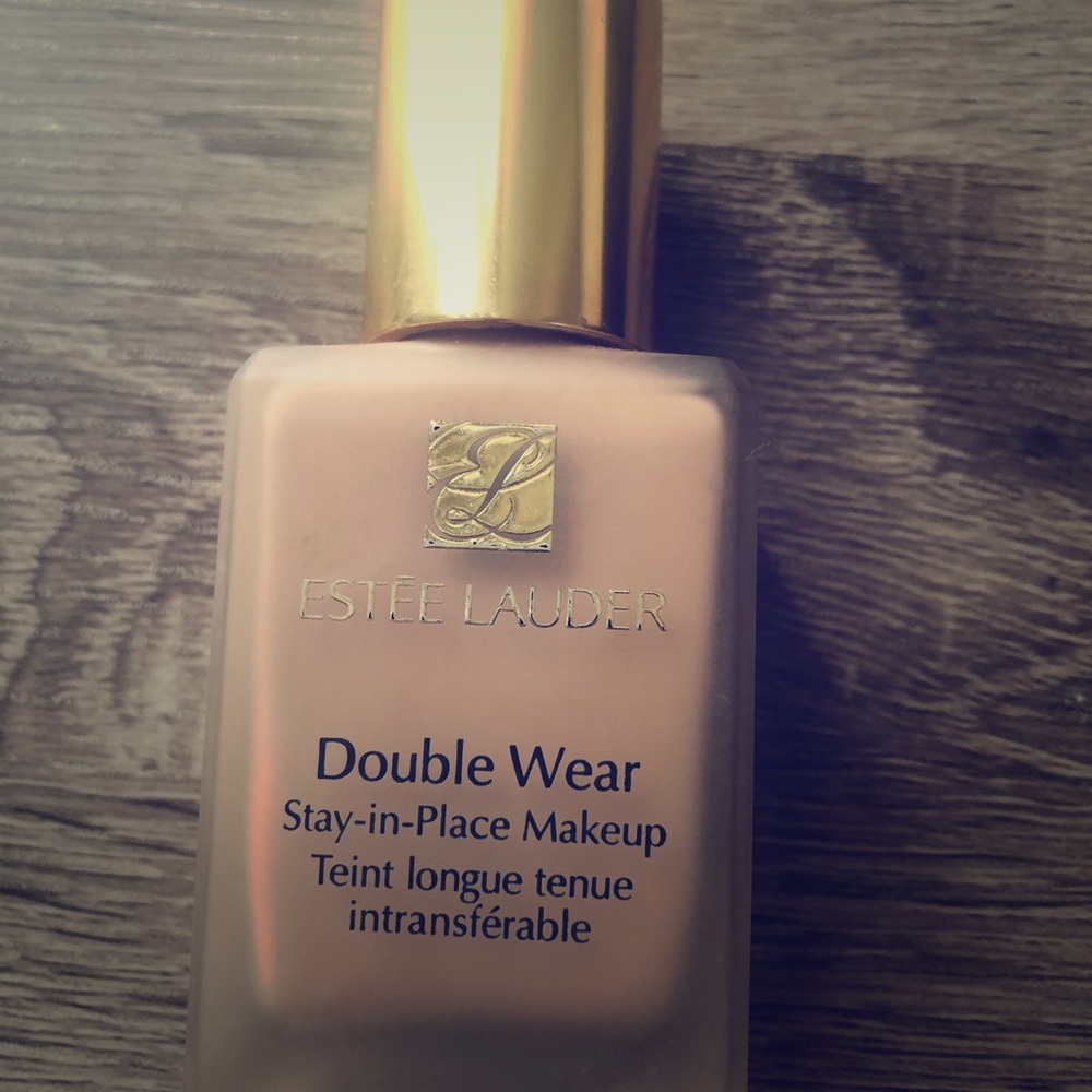Estée Lauder Double-Wear Foundation (Fresco) 2C3